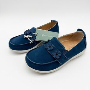 Revitalign Siesta Flower Orthotic Suede Slip On Loafers Casual Blue 8 Wide NEW